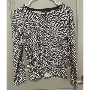White House Black market women’s long sleeve top XS black white Abstract
